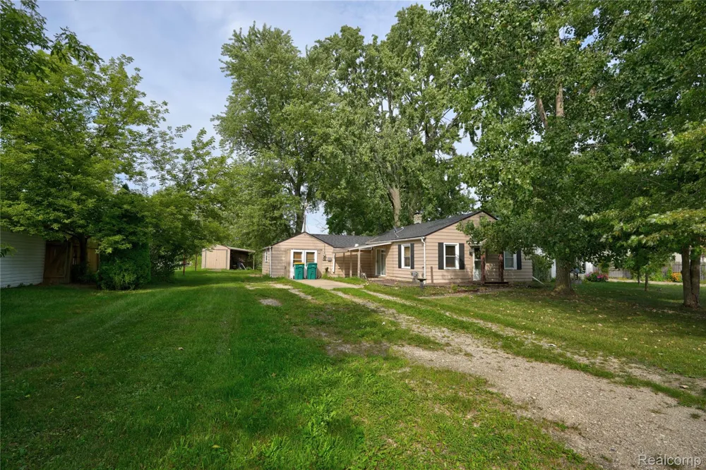 207 Park Street Gaines Township, MI 48436
