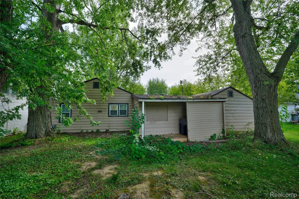 207 Park Street Gaines Township, MI 48436