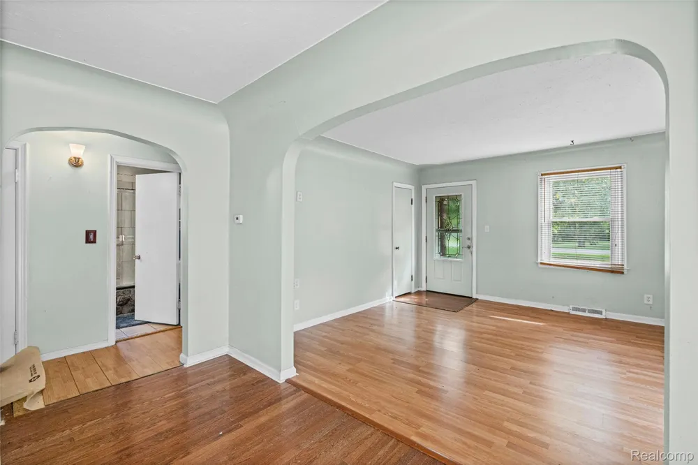207 Park Street Gaines Township, MI 48436