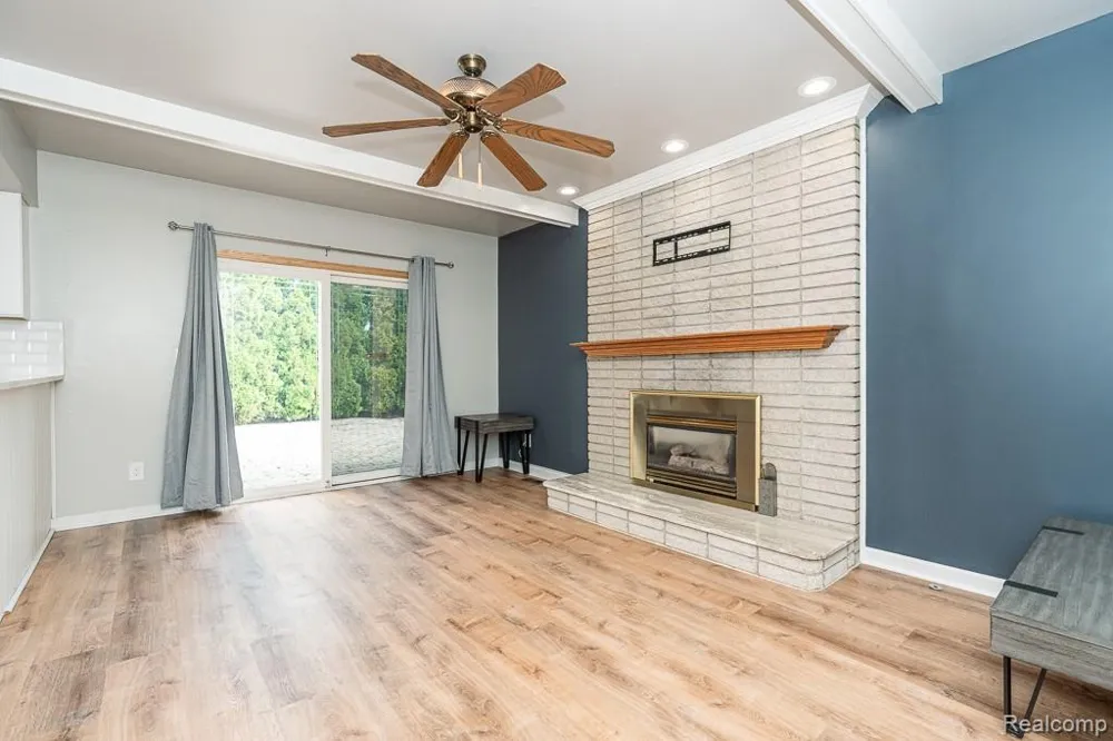 34114 Preston Drive Sterling Heights City, MI 48312