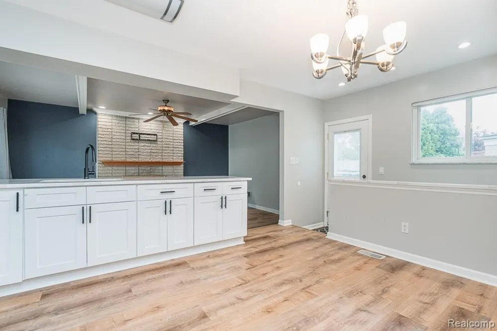 34114 Preston Drive Sterling Heights City, MI 48312