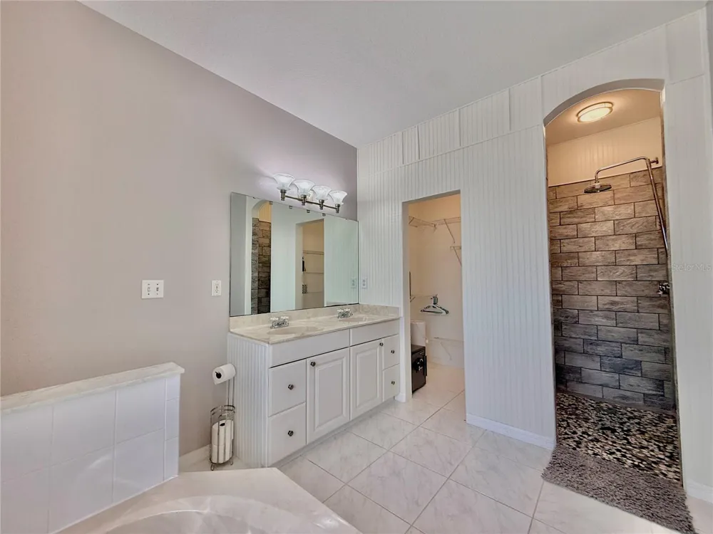 118 PENINSULA WINDS DRIVE Ormond Beach, FL 32176