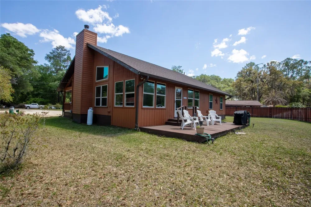 5930 ISLAND ROAD Melrose, FL 32666
