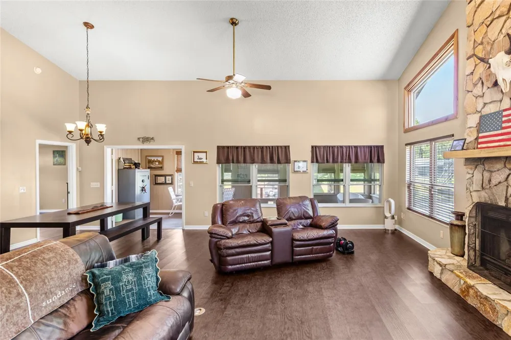 5930 ISLAND ROAD Melrose, FL 32666