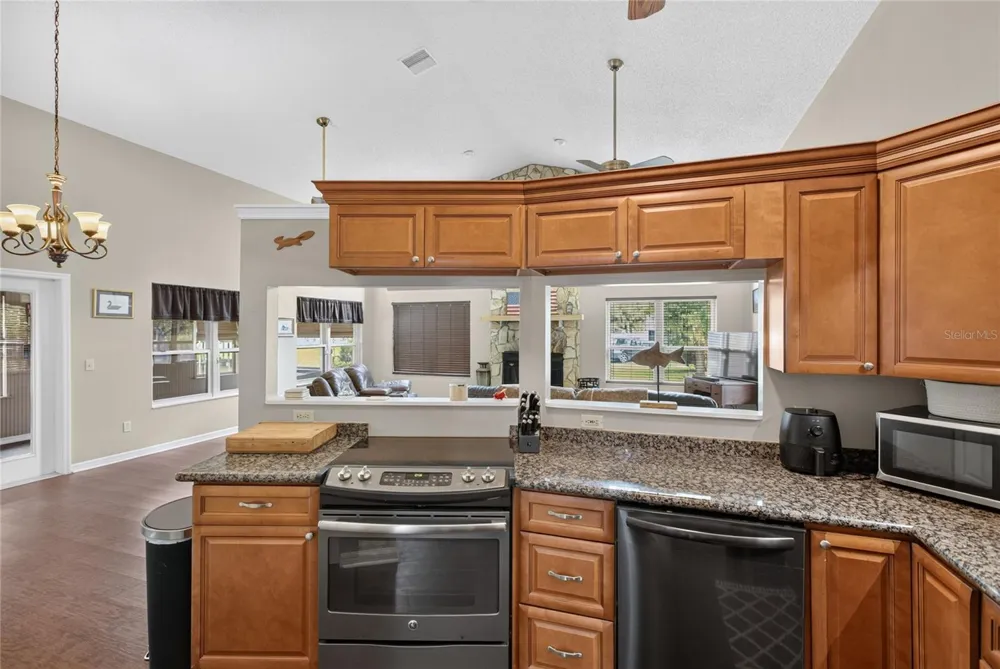 5930 ISLAND ROAD Melrose, FL 32666