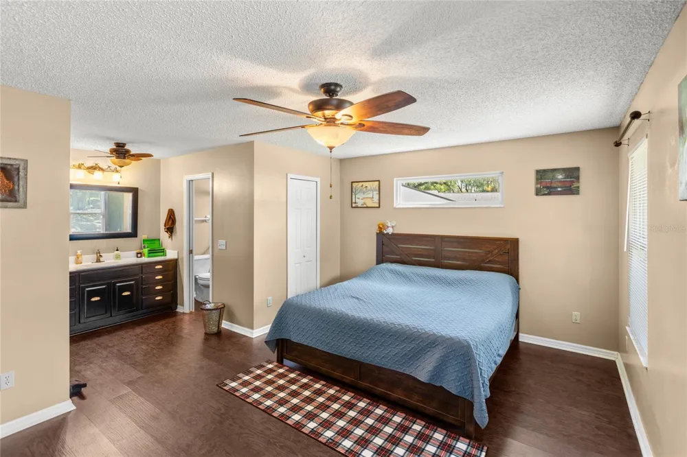 5930 ISLAND ROAD Melrose, FL 32666