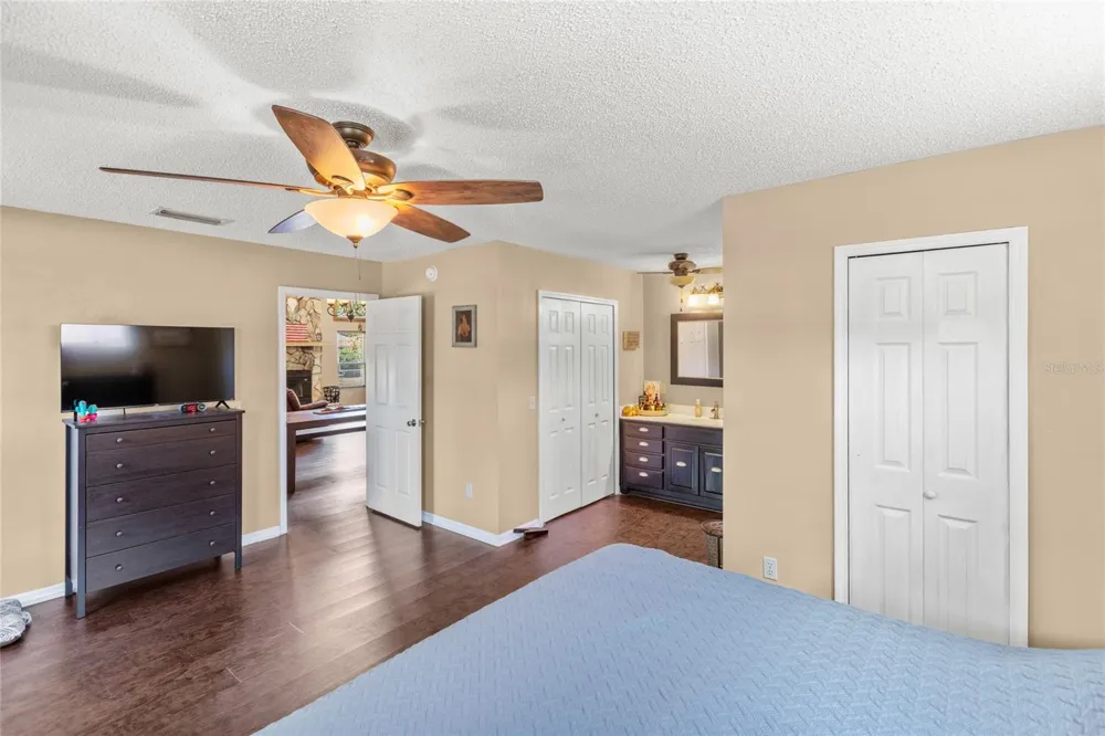 5930 ISLAND ROAD Melrose, FL 32666
