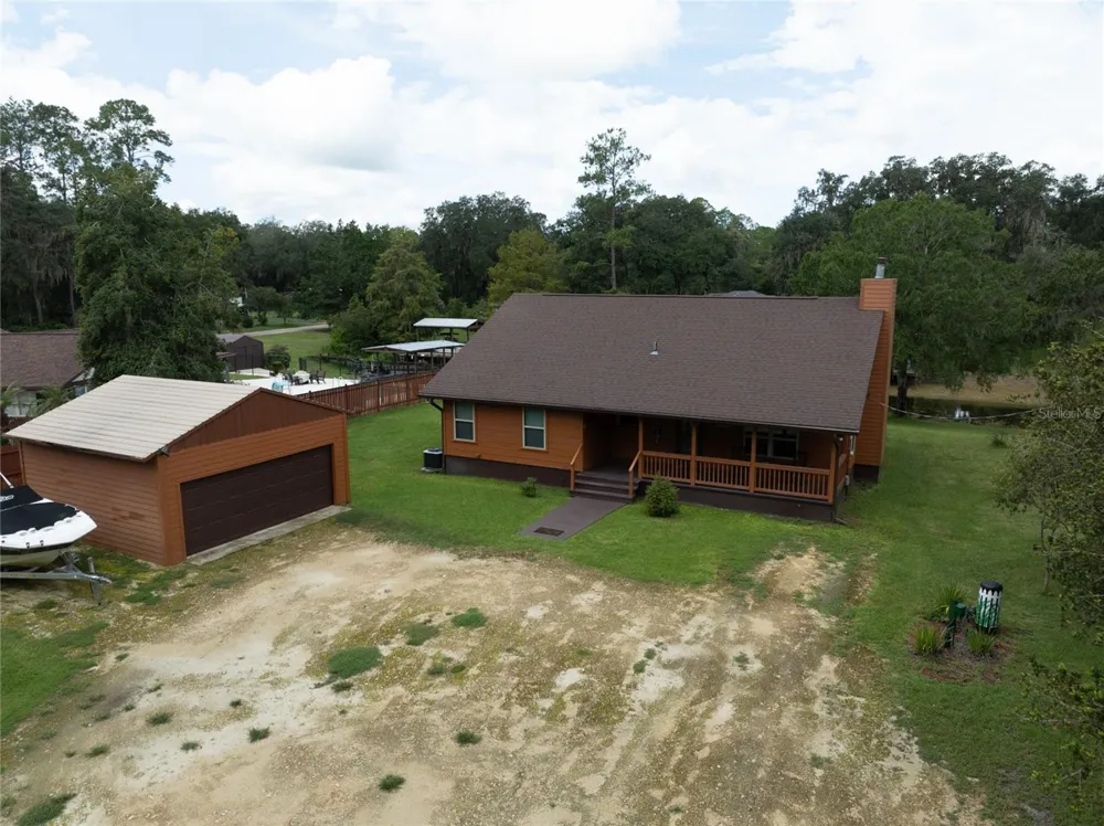 5930 ISLAND ROAD Melrose, FL 32666