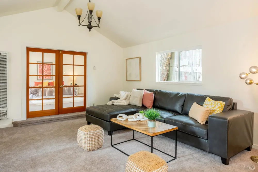 1901 Hwy 116 S Sebastopol, CA 95472