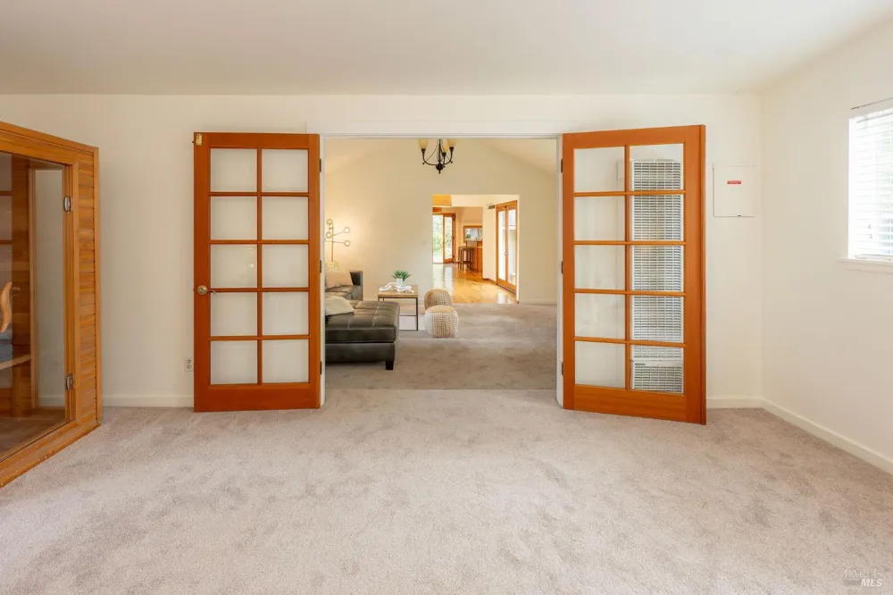 1901 Hwy 116 S Sebastopol, CA 95472