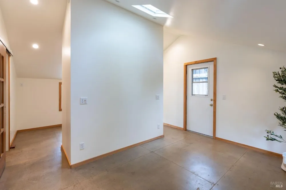 1901 Hwy 116 S Sebastopol, CA 95472