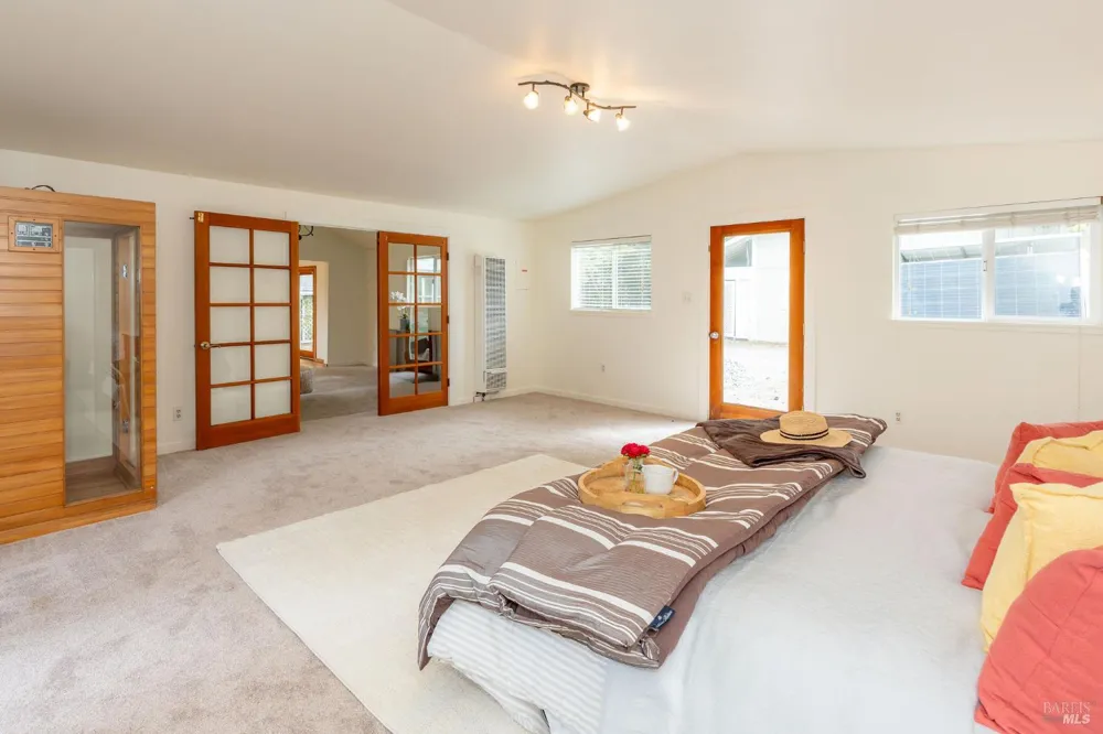 1901 Hwy 116 S Sebastopol, CA 95472