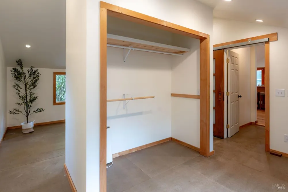 1901 Hwy 116 S Sebastopol, CA 95472