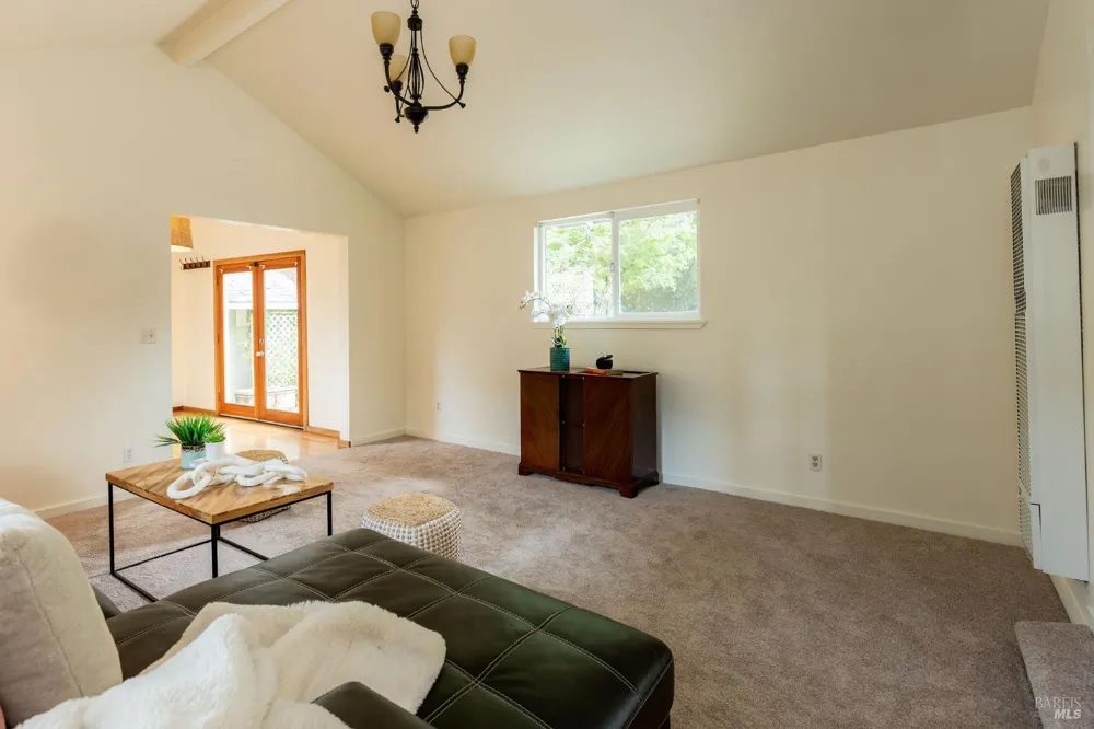 1901 Hwy 116 S Sebastopol, CA 95472