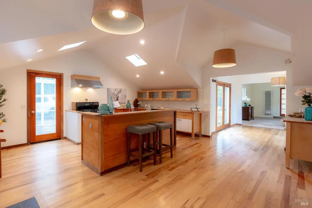 1901 Hwy 116 S Sebastopol, CA 95472