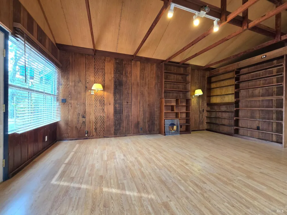 20851 Locust Street Willits, CA 95490