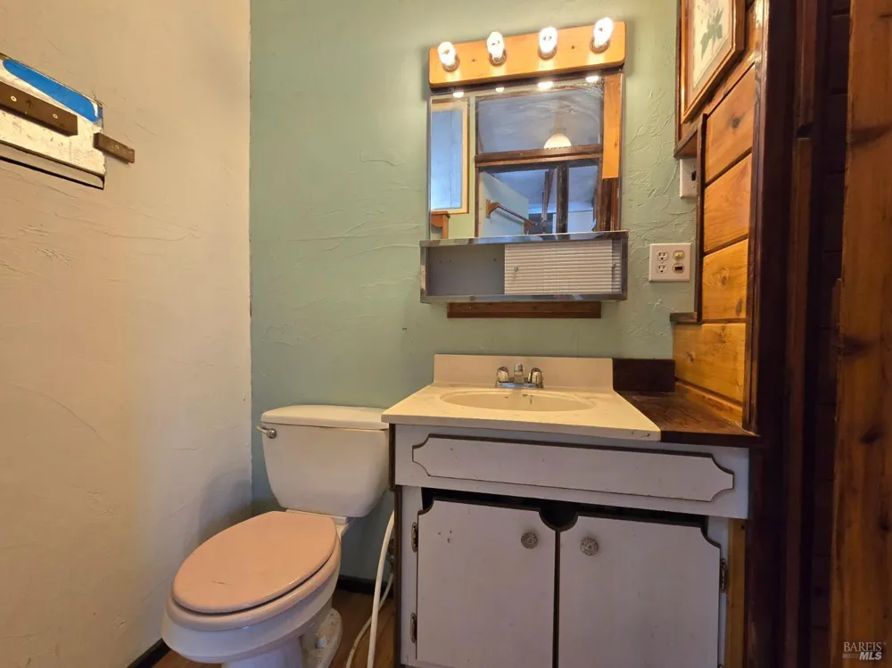 20851 Locust Street Willits, CA 95490