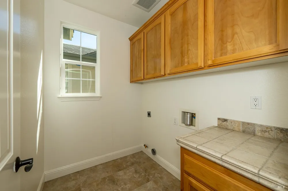 4707 Venti Lane Santa Rosa, CA 95409