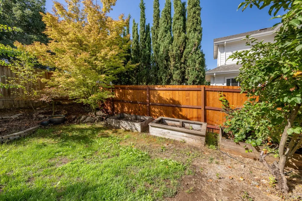 4707 Venti Lane Santa Rosa, CA 95409
