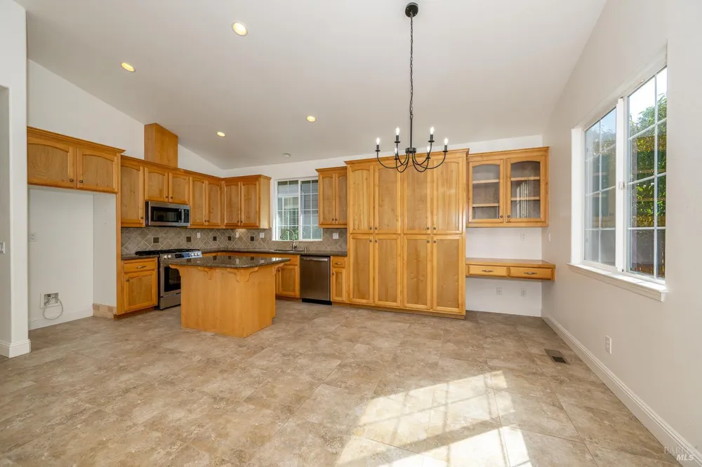 4707 Venti Lane Santa Rosa, CA 95409