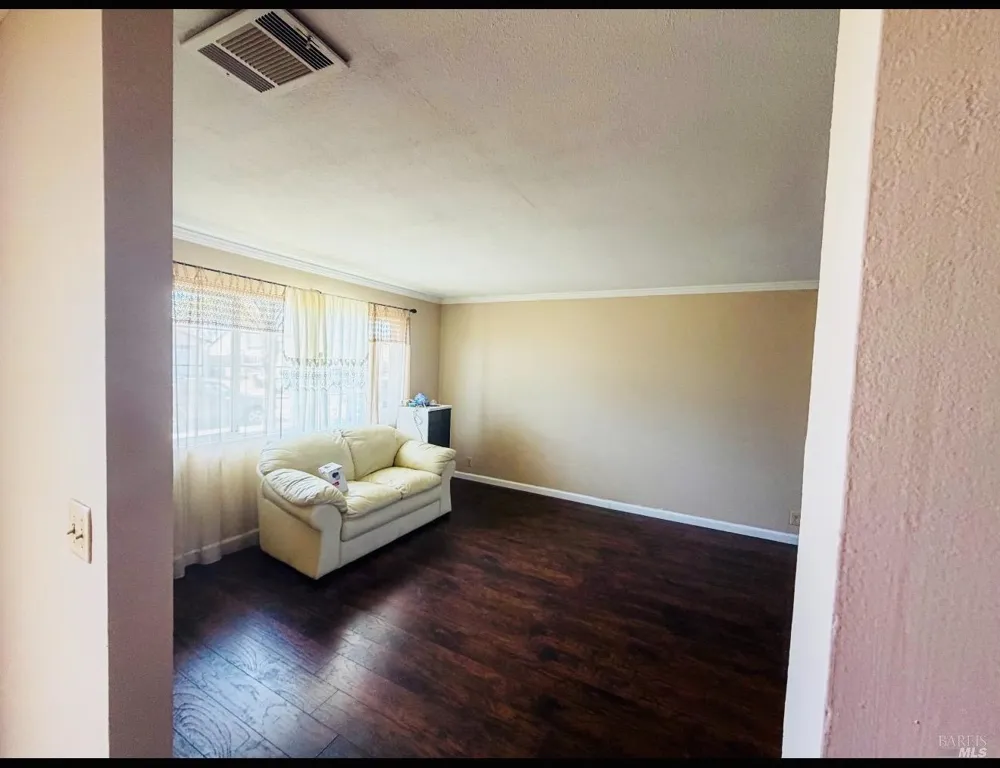 611 Wigeon Way Suisun City, CA 94585