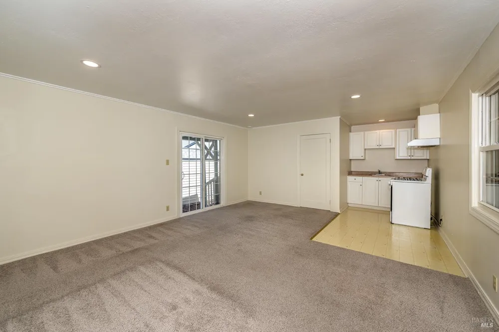 1515 Fair Oaks Court Santa Rosa, CA 95404