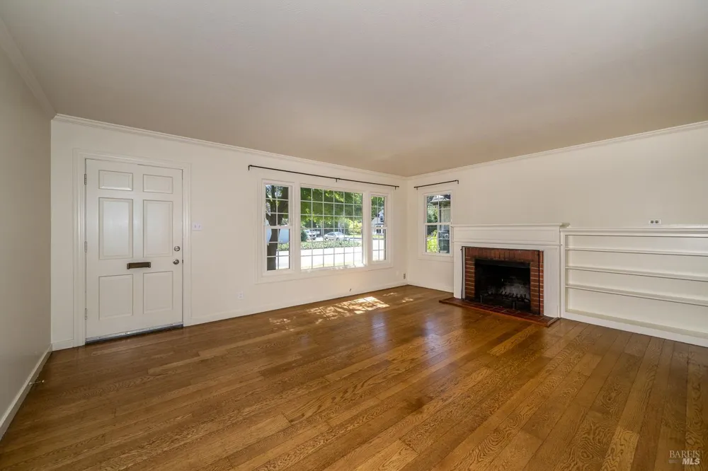 1515 Fair Oaks Court Santa Rosa, CA 95404