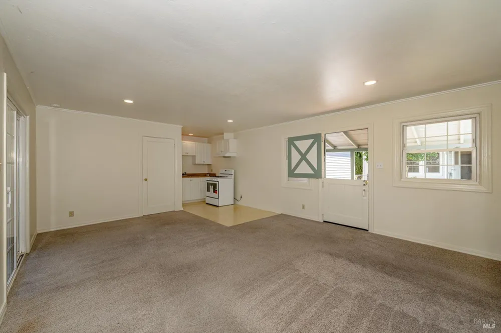 1515 Fair Oaks Court Santa Rosa, CA 95404