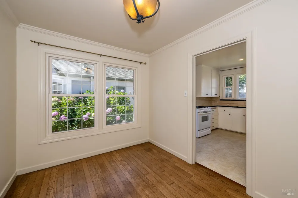 1515 Fair Oaks Court Santa Rosa, CA 95404