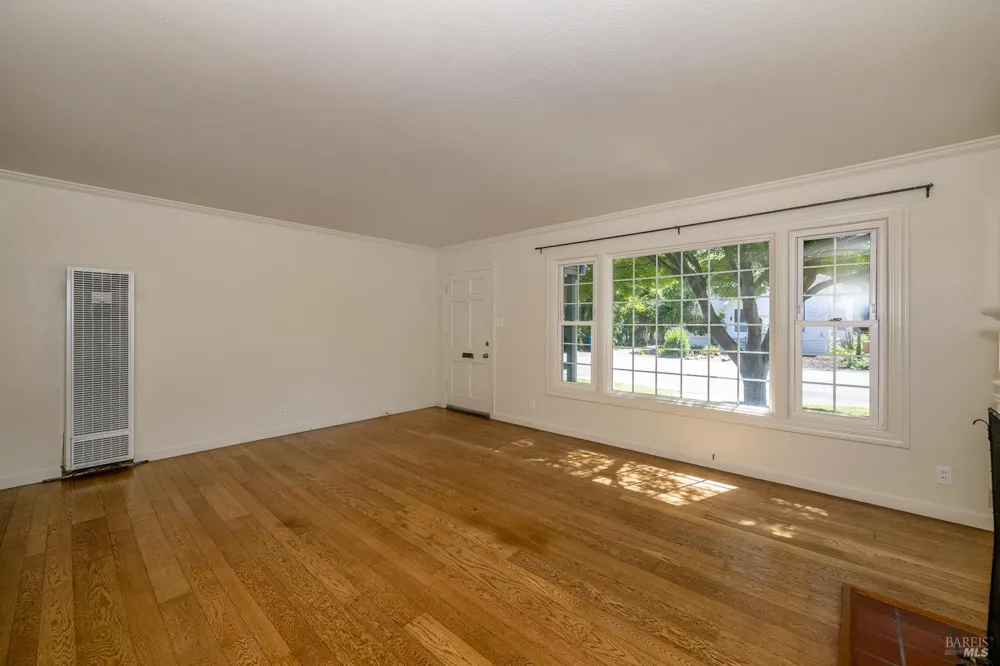 1515 Fair Oaks Court Santa Rosa, CA 95404