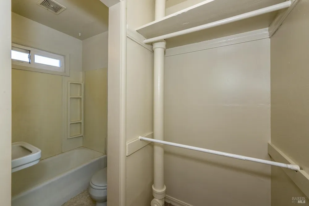 1515 Fair Oaks Court Santa Rosa, CA 95404