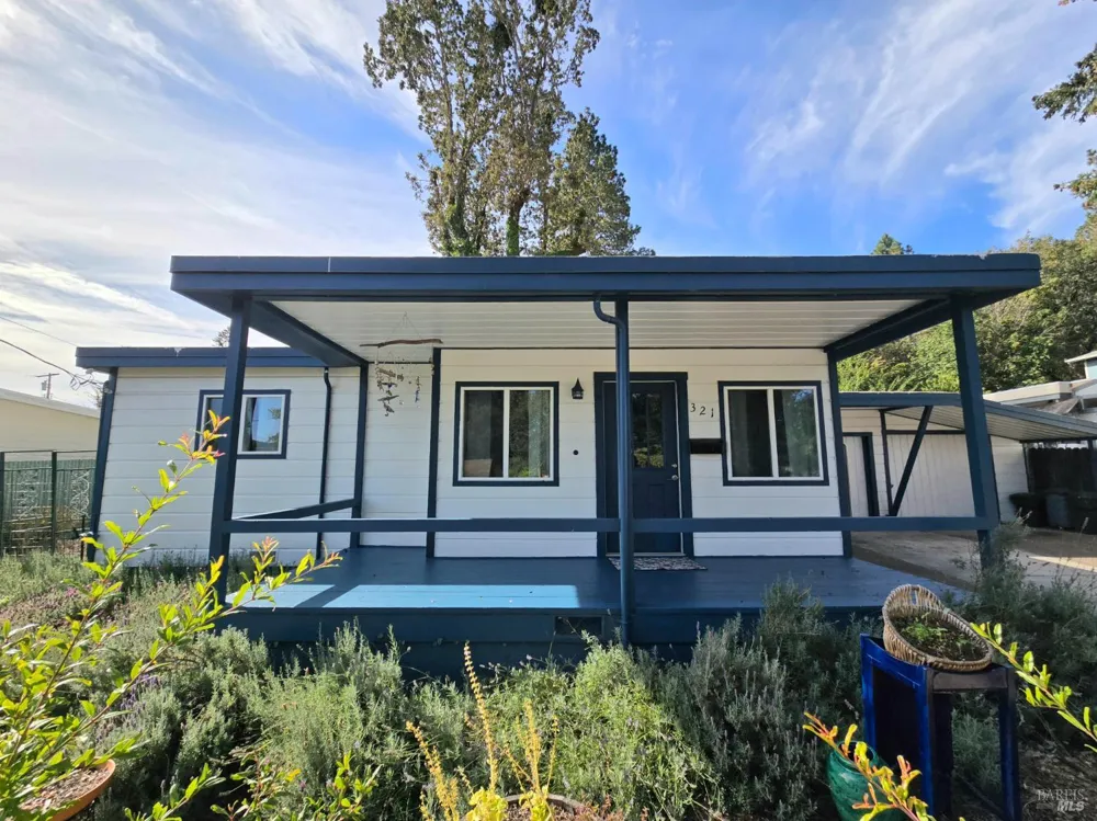 321 Pine Street Willits, CA 95490
