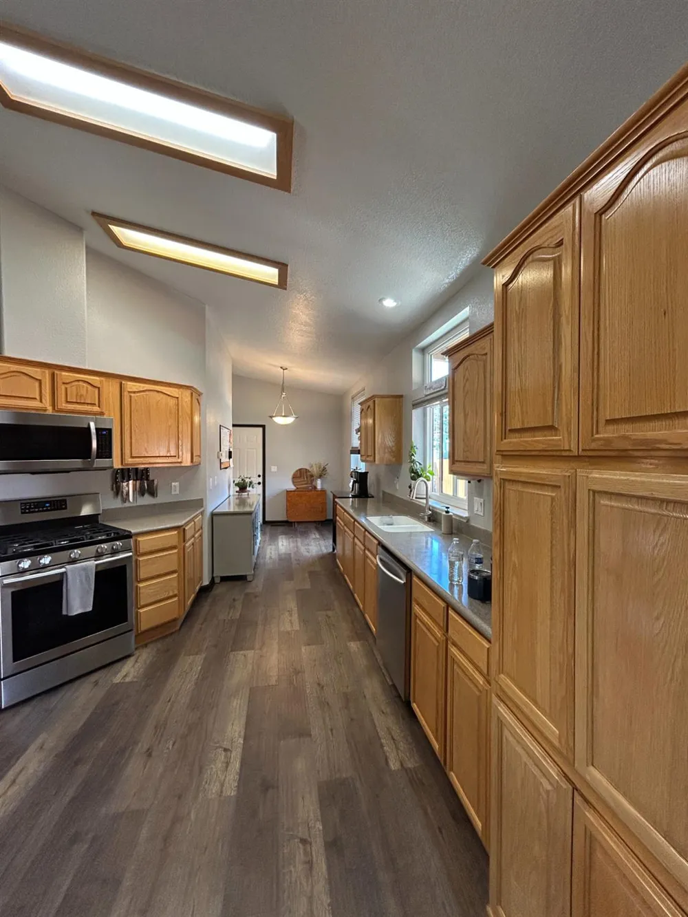 740 Lucas St Arbuckle, CA 95912