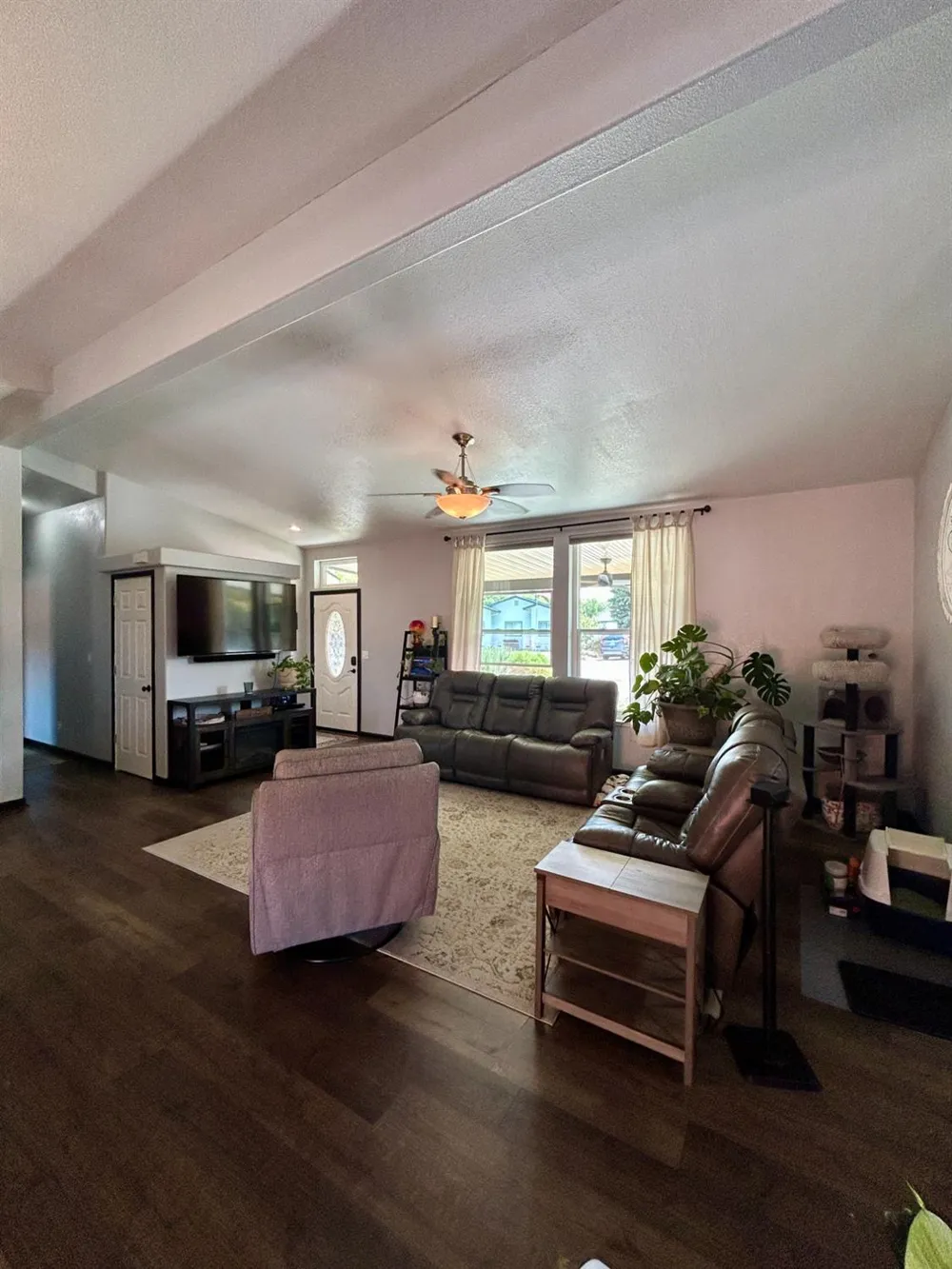 740 Lucas St Arbuckle, CA 95912
