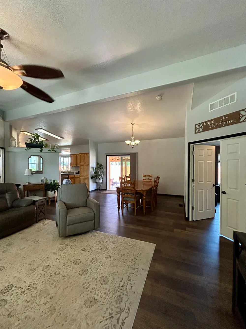 740 Lucas St Arbuckle, CA 95912
