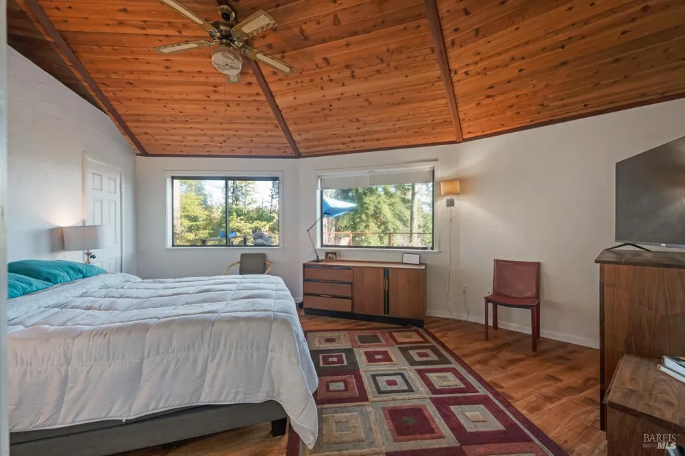 4565 Mill Creek Road Healdsburg, CA 95448