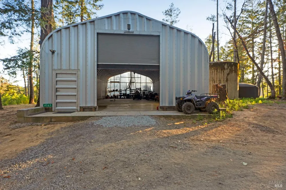 4565 Mill Creek Road Healdsburg, CA 95448