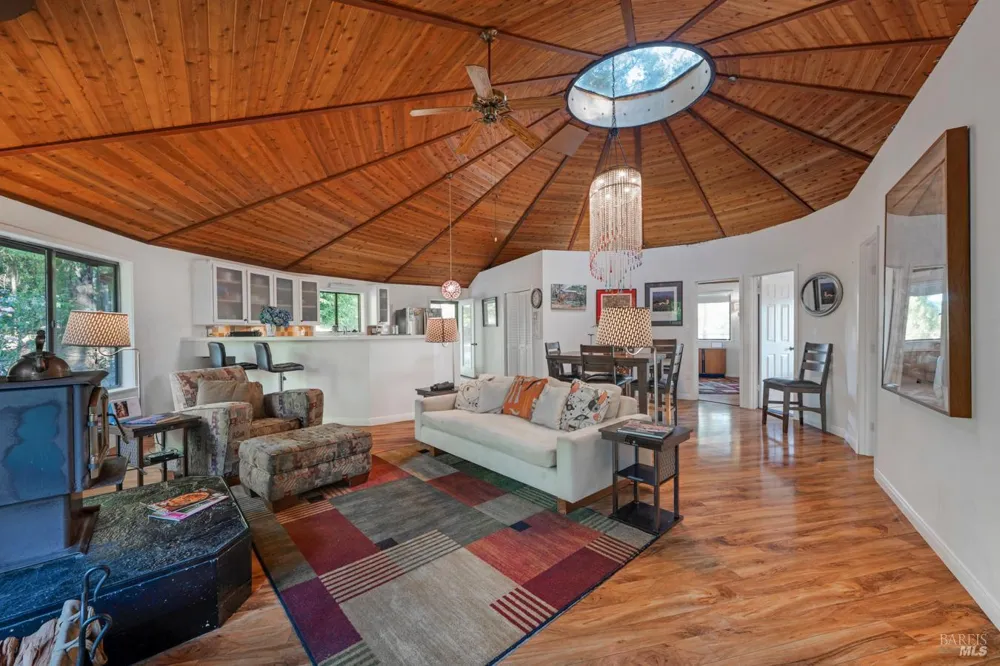 4565 Mill Creek Road Healdsburg, CA 95448
