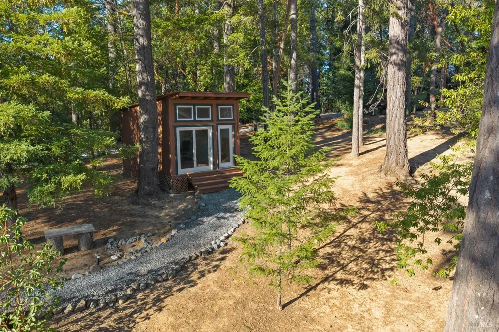 4565 Mill Creek Road Healdsburg, CA 95448