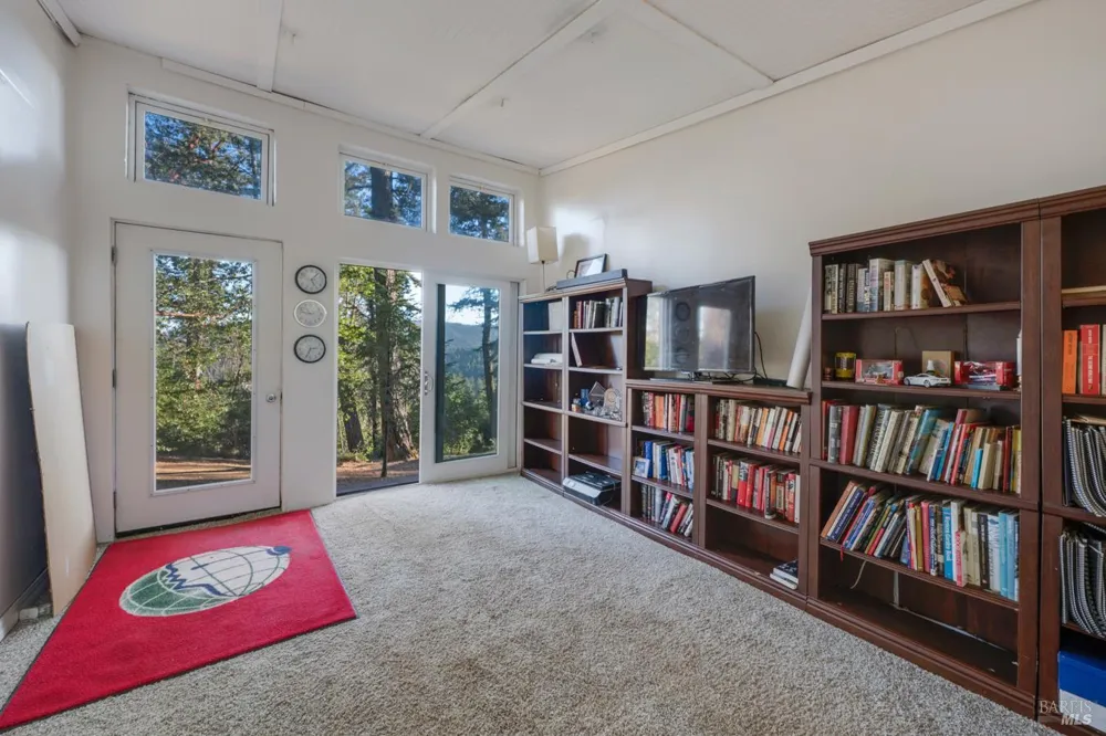 4565 Mill Creek Road Healdsburg, CA 95448