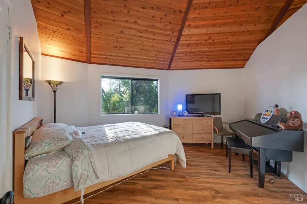4565 Mill Creek Road Healdsburg, CA 95448