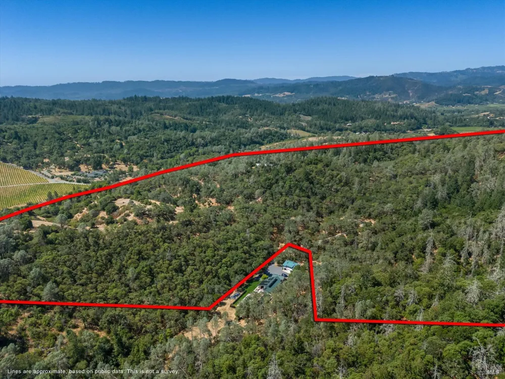 950 Canyon Road Geyserville, CA 95441