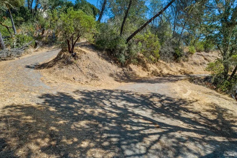 950 Canyon Road Geyserville, CA 95441