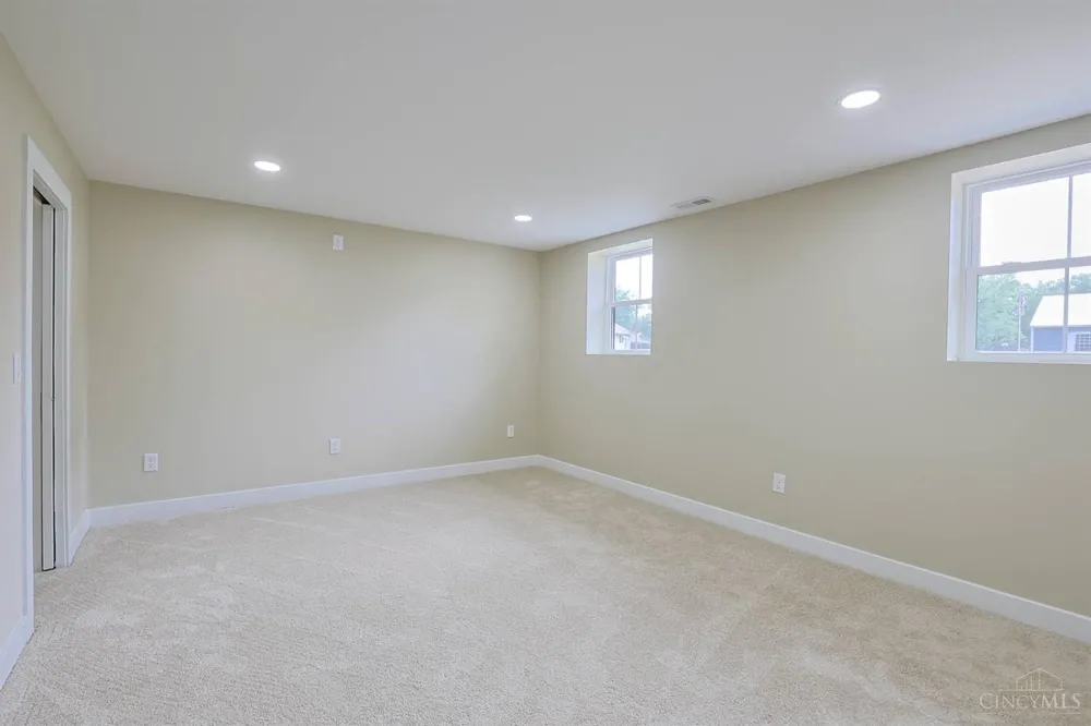 1492 Rolling Knoll Drive Goshen, OH 45140