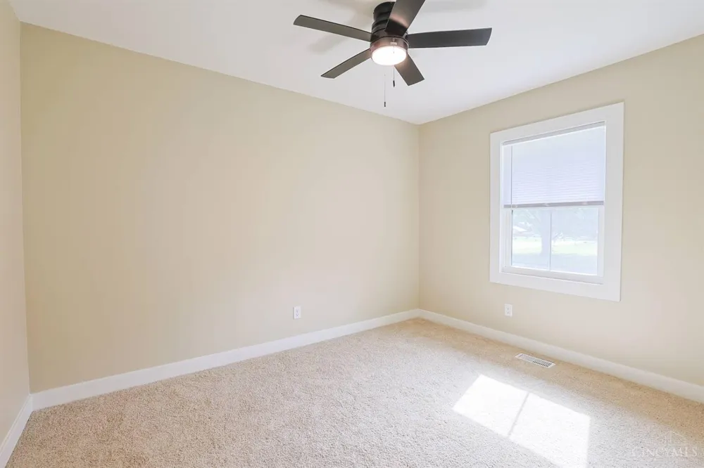 1492 Rolling Knoll Drive Goshen, OH 45140
