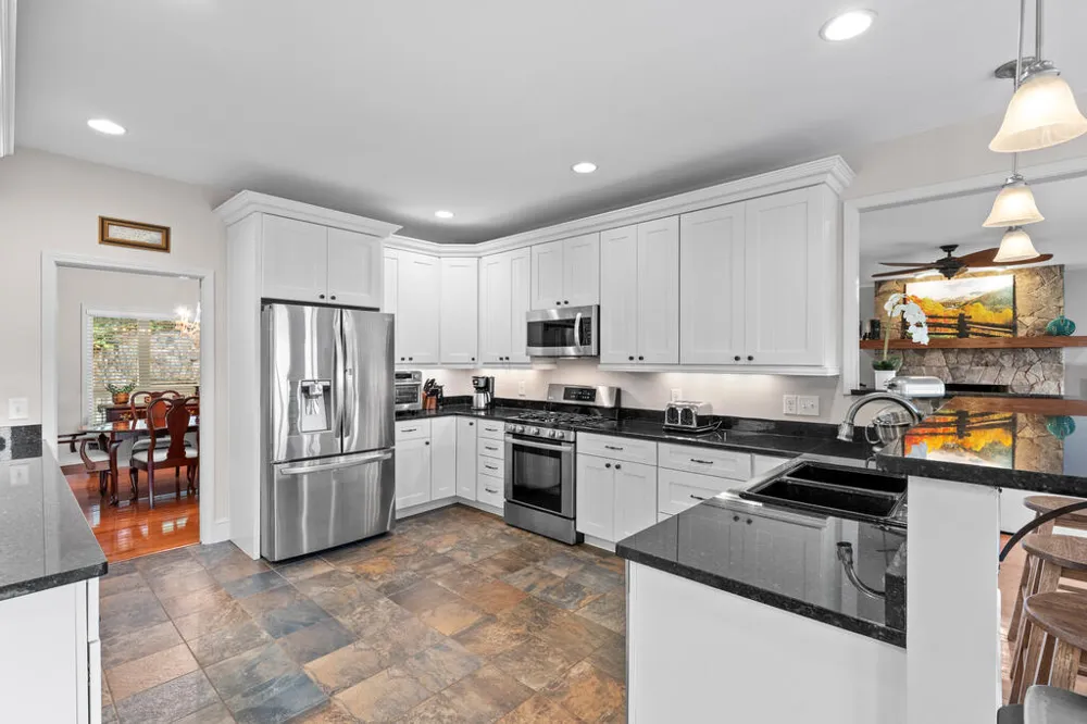 Carpenter Rd Otto, NC 28763