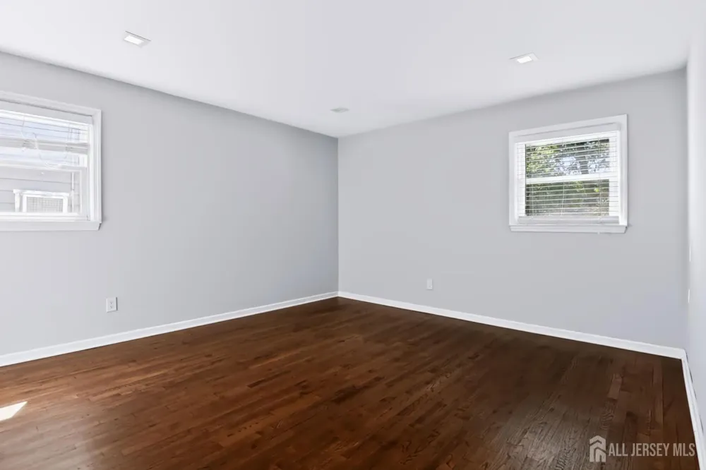 42 Jonquil Circle Fords, NJ 08863