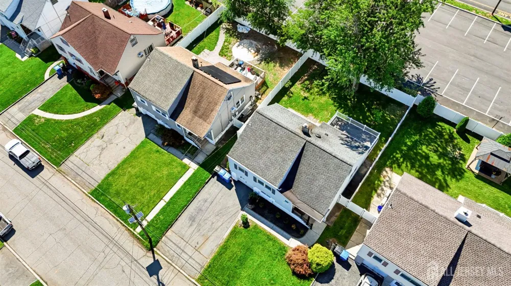42 Jonquil Circle Fords, NJ 08863