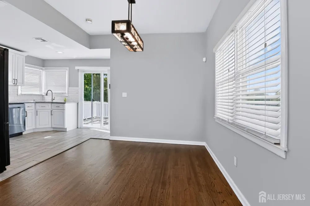 42 Jonquil Circle Fords, NJ 08863