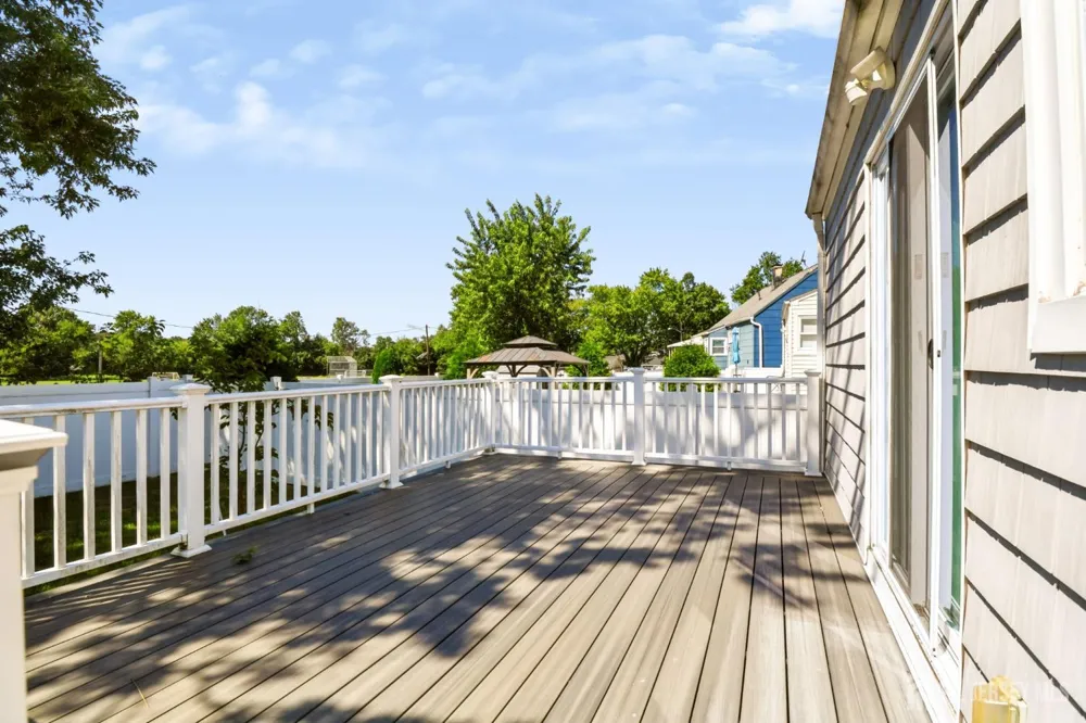 42 Jonquil Circle Fords, NJ 08863